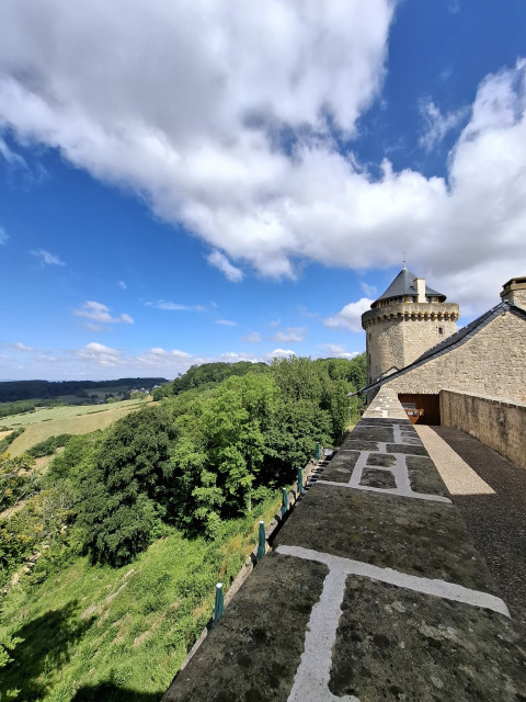 chateau2-142 chateau2-142