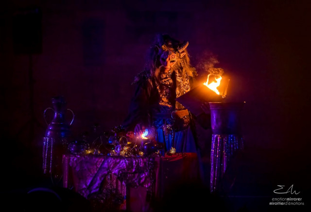 Spectacle de feu, compagnie Libellune